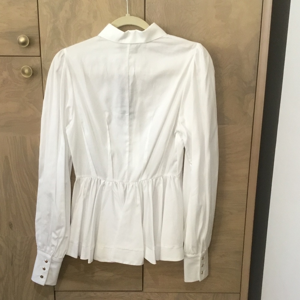 Petersyn NWT White Cotton Waverly Blouse with Gold Buttons - S - Picture 3 of 8